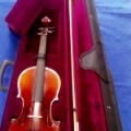 Скрипка Hans Klein 1/4 со смычком, кейсом и канифолью.